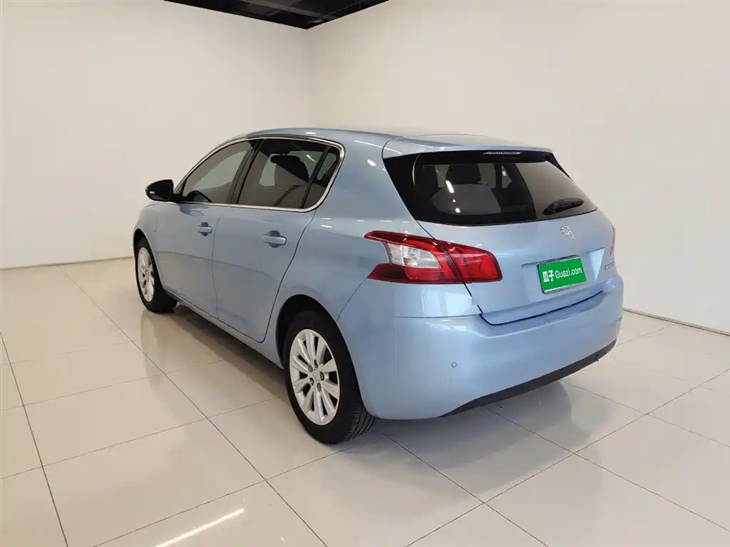 Peugeot 308S 2015 1.2T Auto Dynamic Edition фото 5