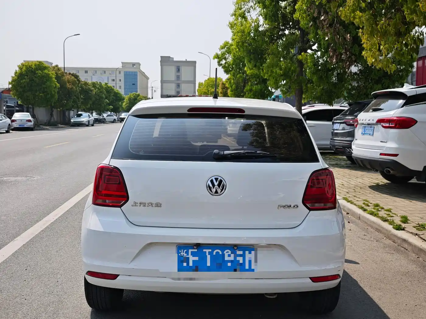 Volkswagen Polo 2016 1.4L Automatic Trend фото 5