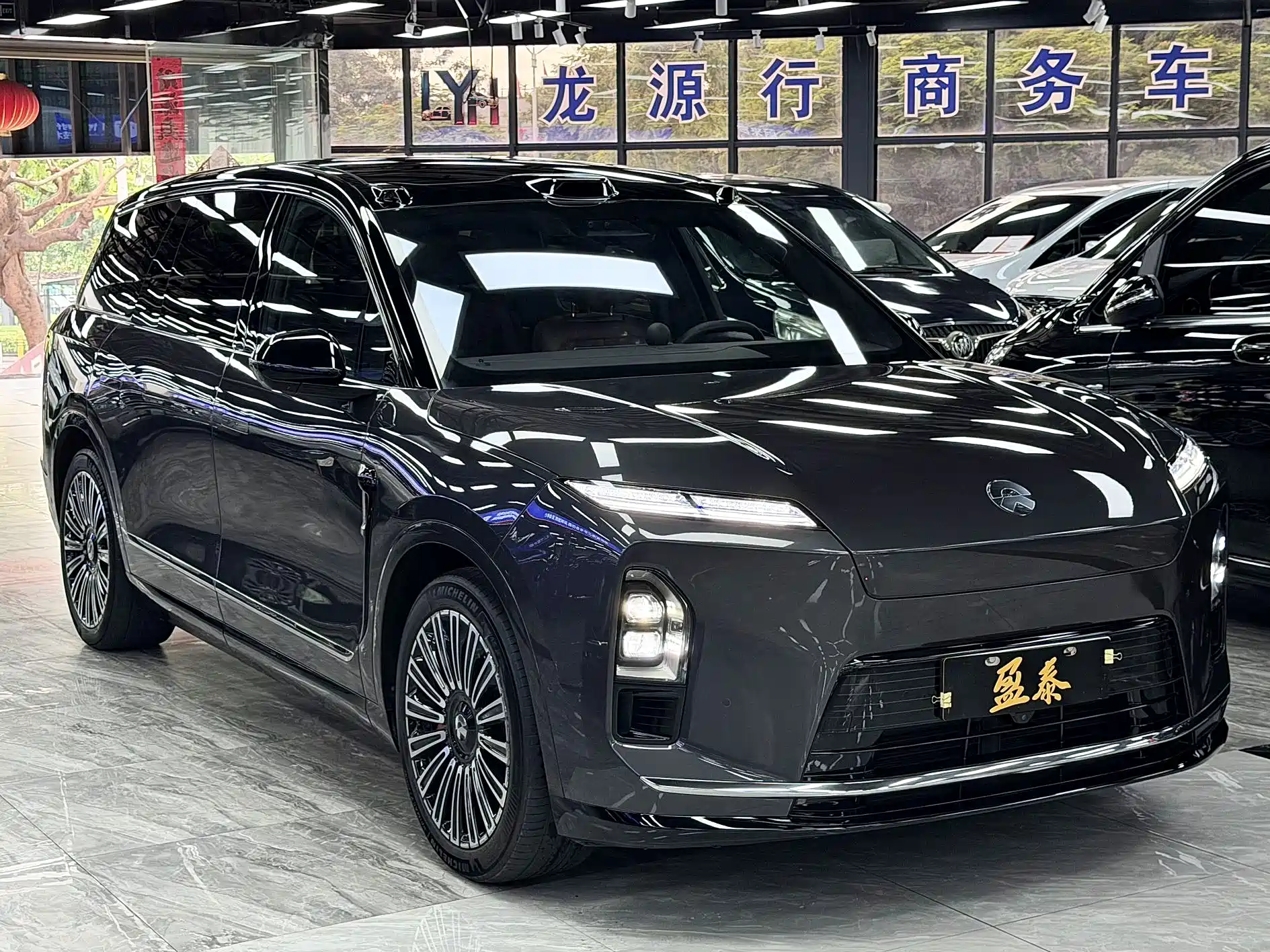 Фото 3 - NIO ES8