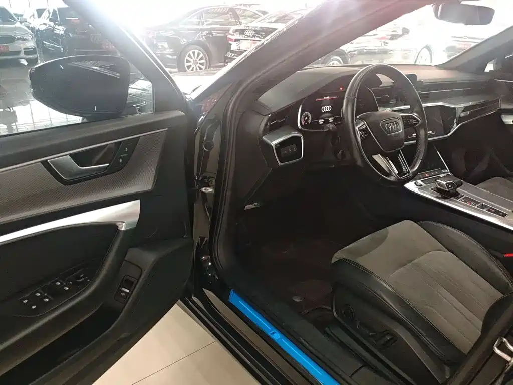 Audi A6L 2022 45 TFSI Premium Dynamic фото 12