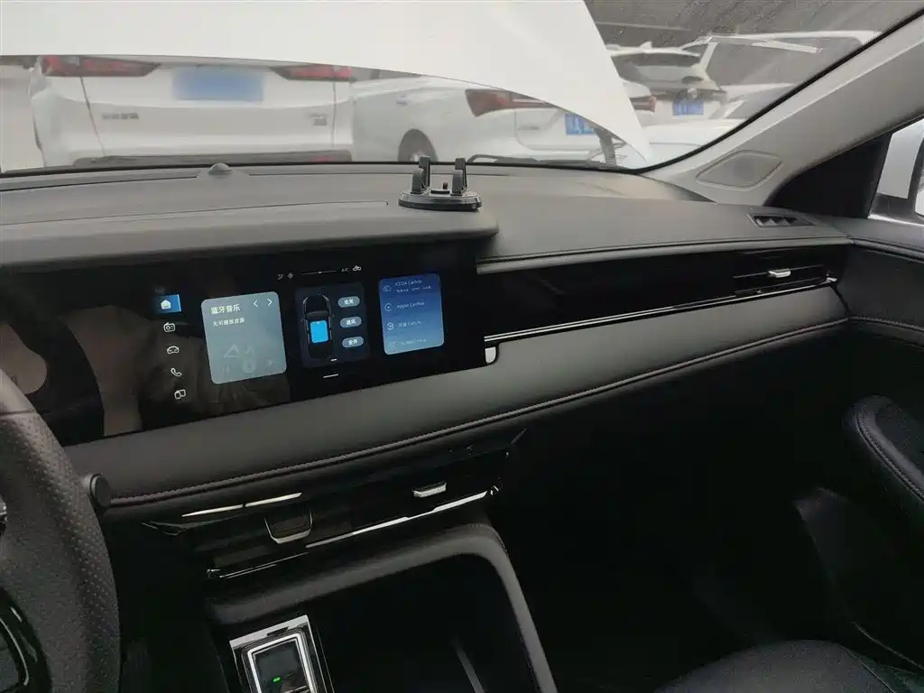 ROEWE I5