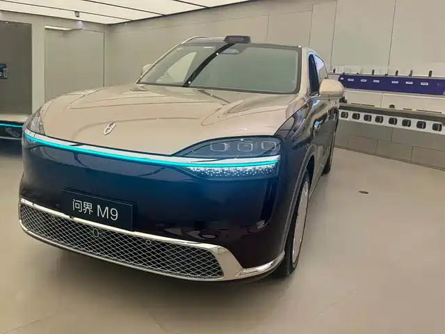 AITO Wenjie AITO M9