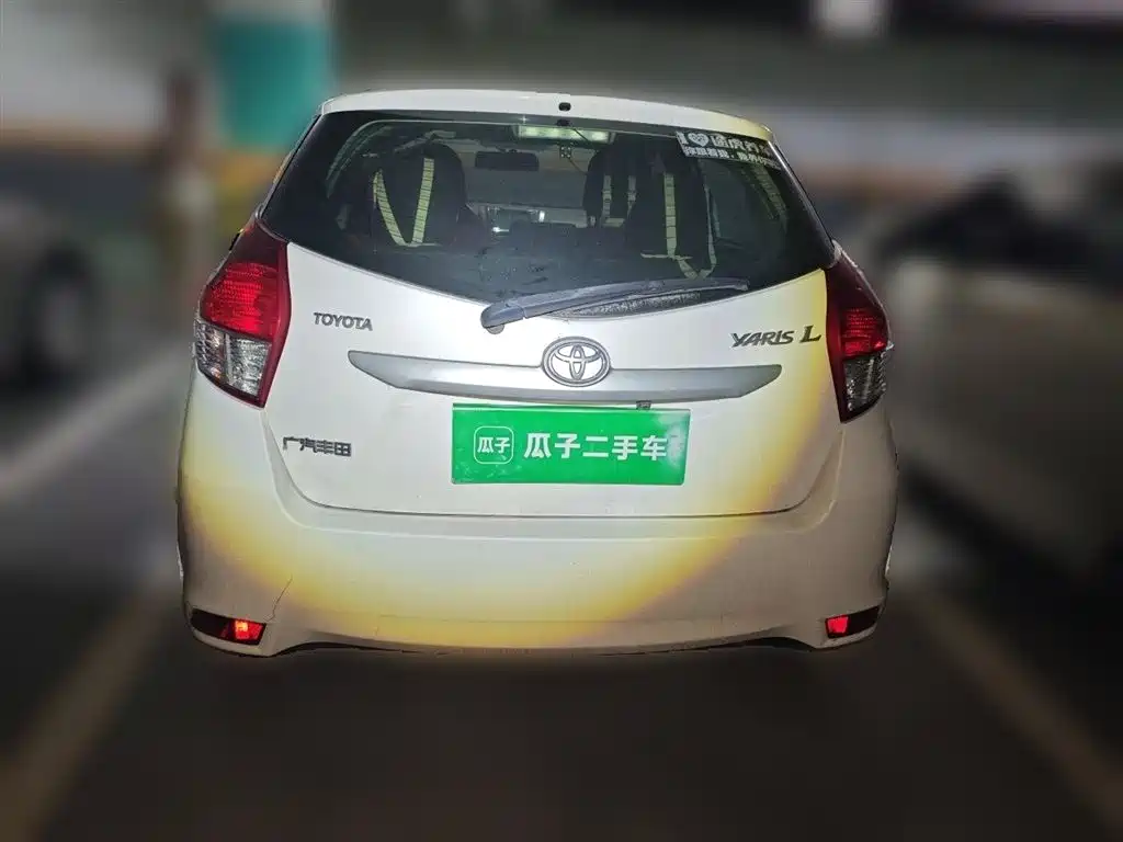 Toyota YARiS L Zhi Xuan 2015 1.5E Auto Charming Edition фото 4