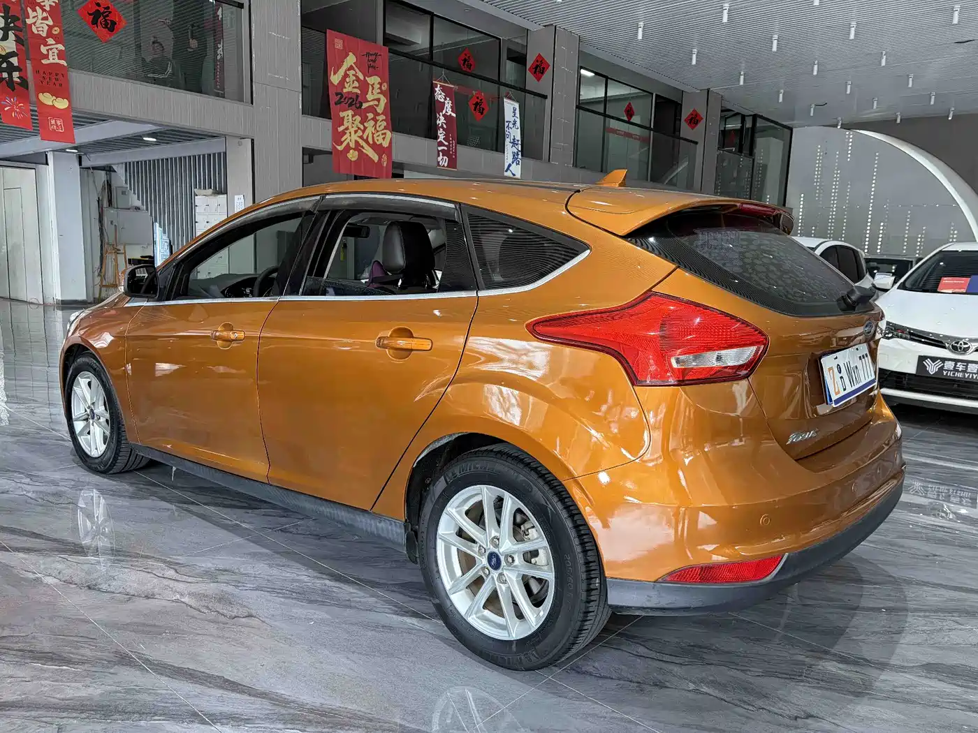 Фото 26 - Ford Focus