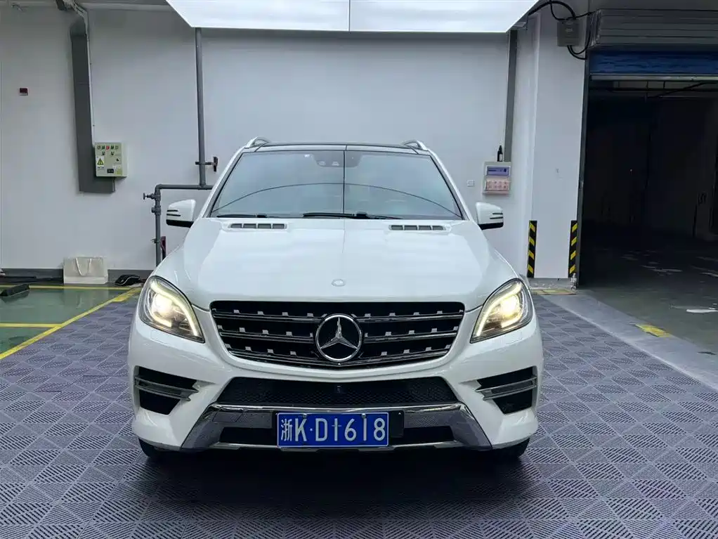 Mercedes-Benz M-Class 2014 ML 400 4MATIC Luxury фото 2