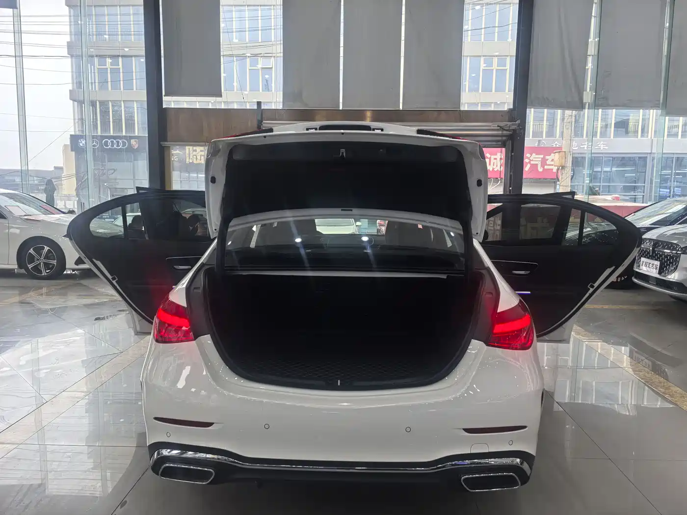 Mercedes-Benz C-Class 2024 Second Facelift C 260 L Sport фото 19