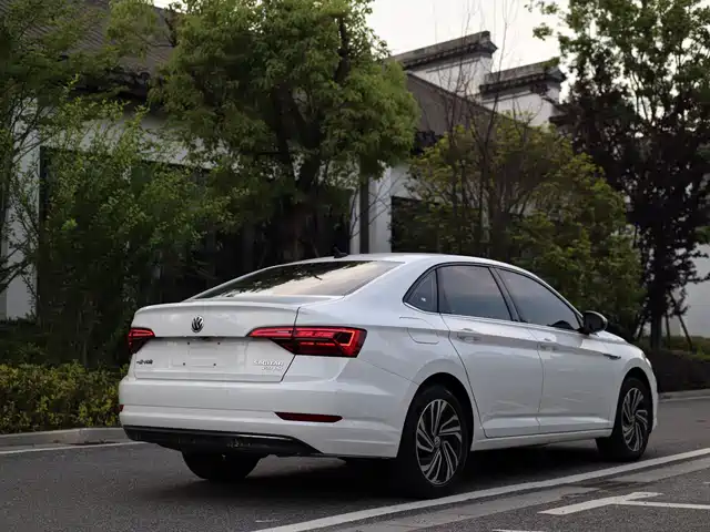 Volkswagen Sagitar 2022 280TSI DSG Surpassing Edition — фото 4