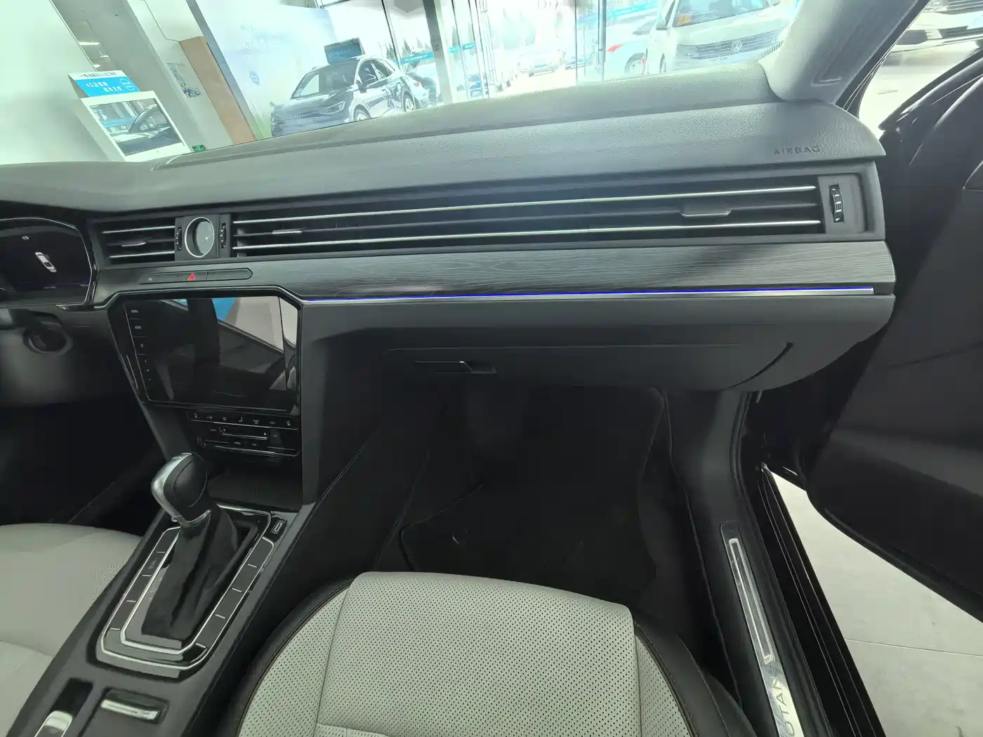 Volkswagen Magotan 2026 Model 30 Million Special Selection 380TSI DSG Luxury фото 8