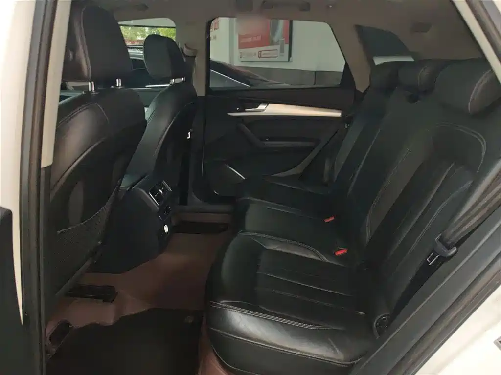 Audi Q5L 2020 40 TFSI Prestige Fashion фото 17