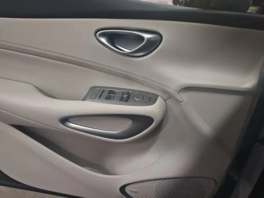 BYD Seal 05 DM-i 2026