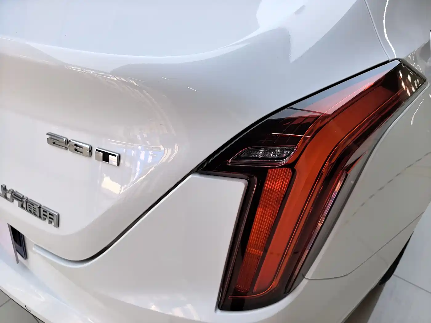 CADILLAC CT4