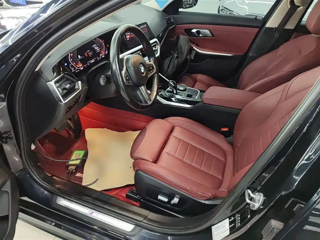 BMW 3-SERIES