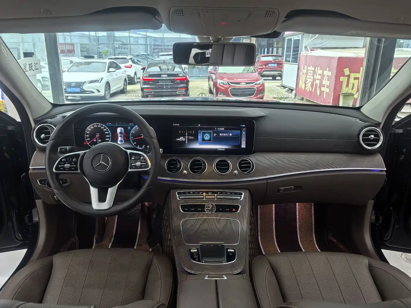 Mercedes-Benz E-Class 2020 E 300 L Fashion фото 10