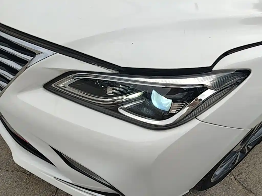 Changan Raeton CC 2019 2018 1.5T Auto Smart Elegance China V