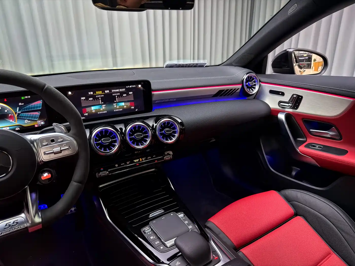 Mercedes-Benz CLA AMG 2022 AMG CLA 45 S 4MATIC+ 55th Anniversary Edition фото 10