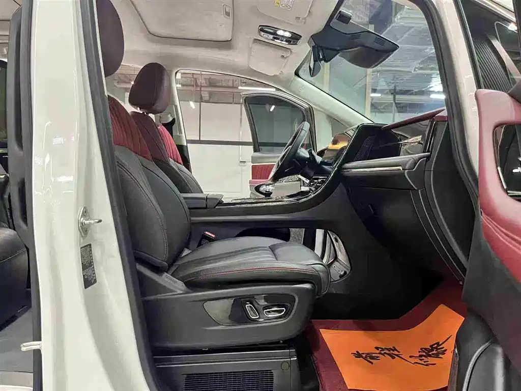 GAC Trumpchi Trumpchi E9 2023 E9 PRO фото 12