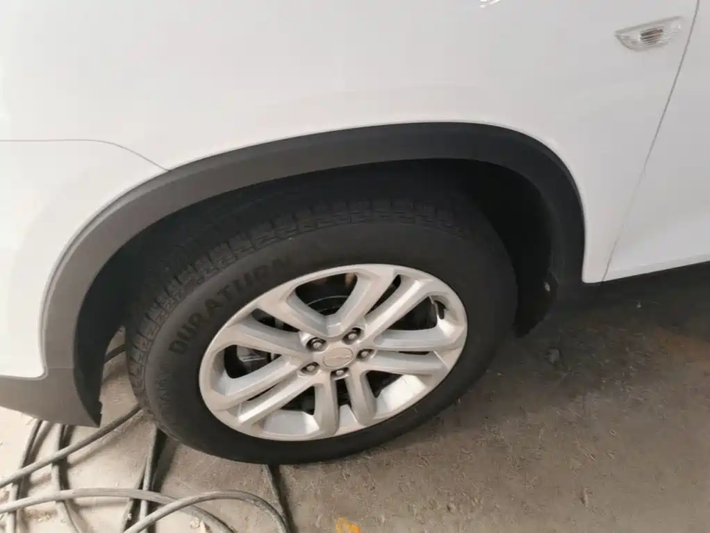 Фото 23 - Chevrolet Trax