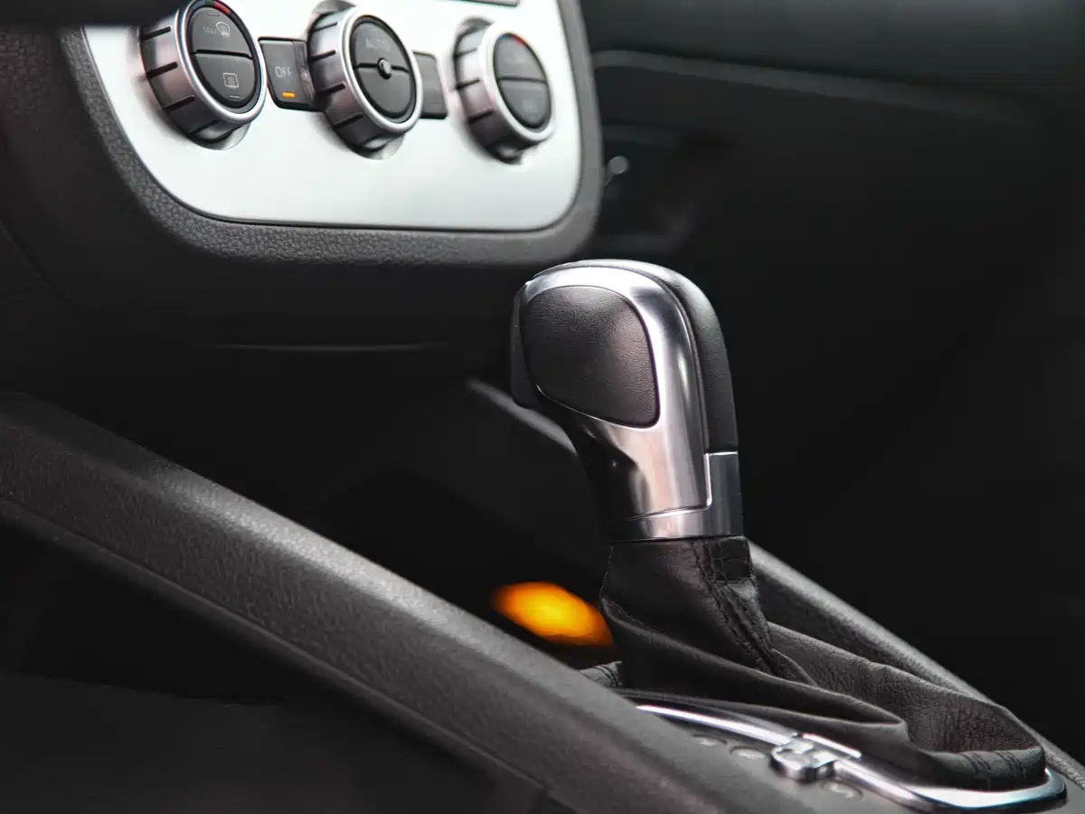 Volkswagen Scirocco 2011 2.0TSI R-Line фото 20