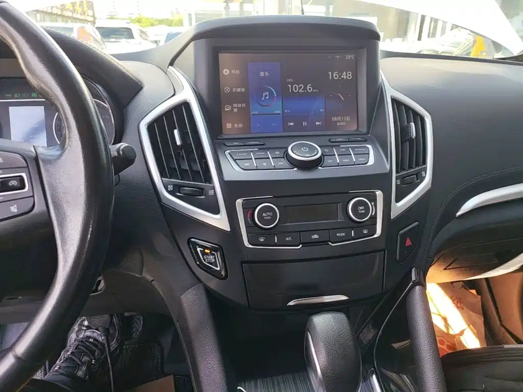 Dongfeng Aeolus Dongfeng Fengshen AX7 2017 2016 2.0L Automatic Smart Comfort