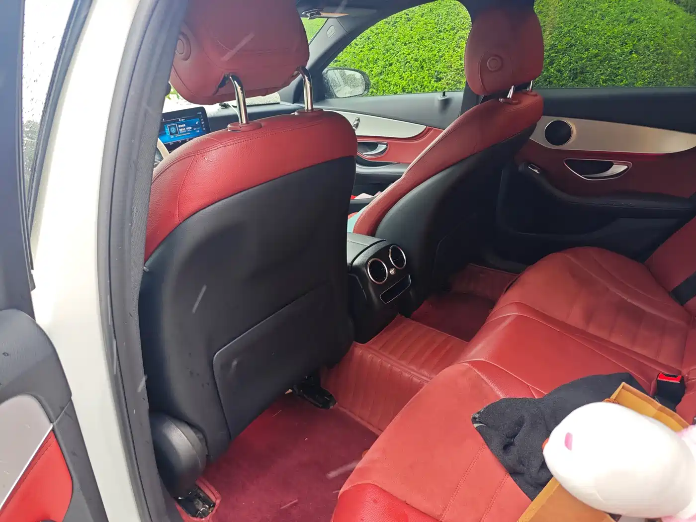 Photo 9 - Mercedes-Benz C-Class