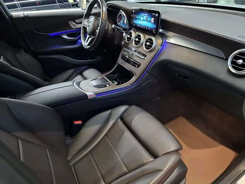 Mercedes-Benz GLC 2020 Facelift GLC 300 L 4MATIC Dynamic фото 13