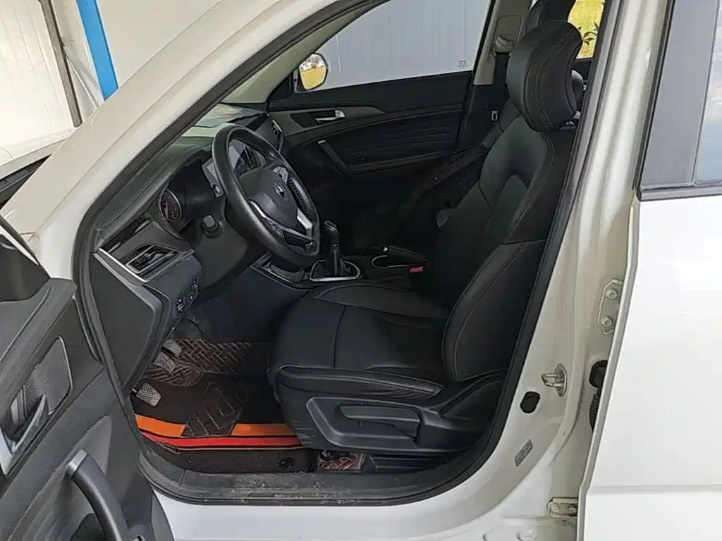 Changan CS35 PLUS 2023 2022 1.6L Manual Luxury Edition