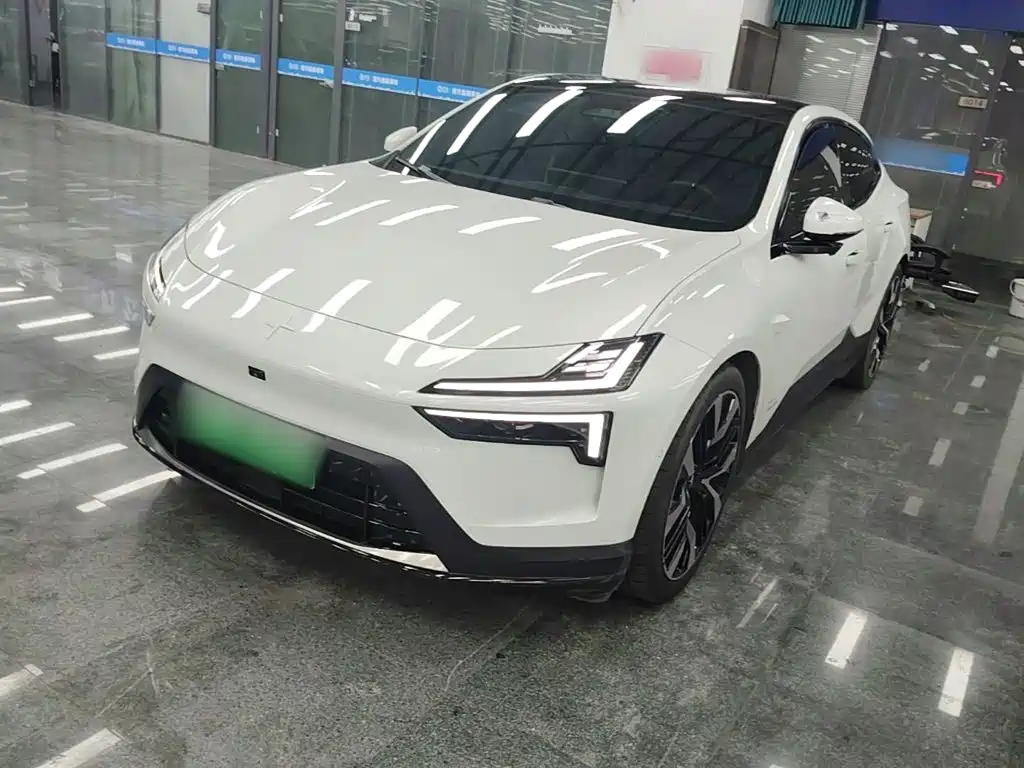 2026 Polestar 4