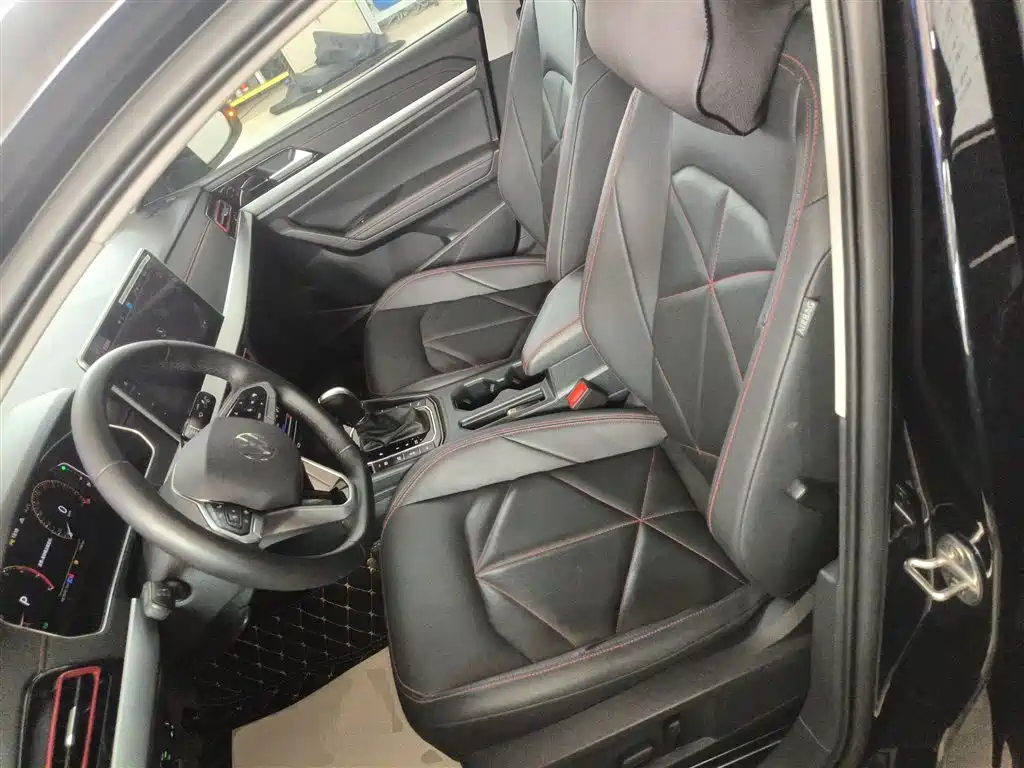 Volkswagen Lavida 2023 300TSI DSG Starlight Eternal Comfort Edition фото 15