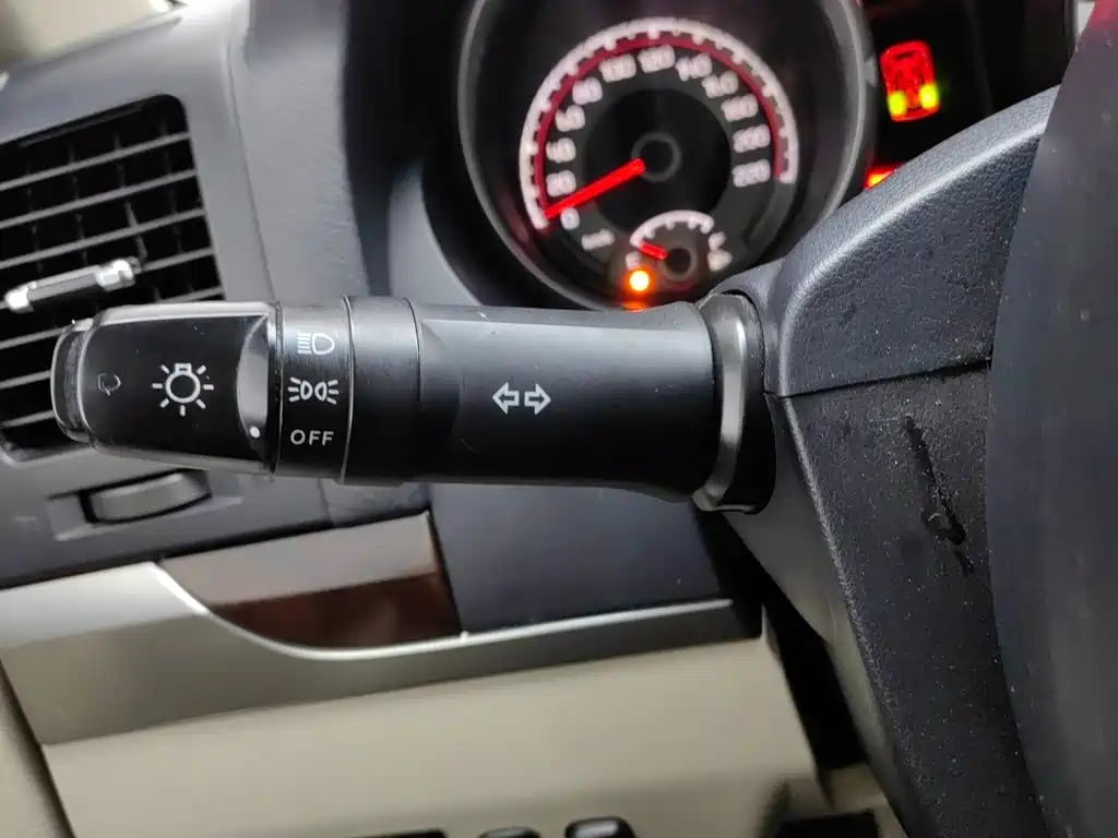 Mitsubishi Pajero (Import) 2019 2018 3.0L Automatic Standard Edition