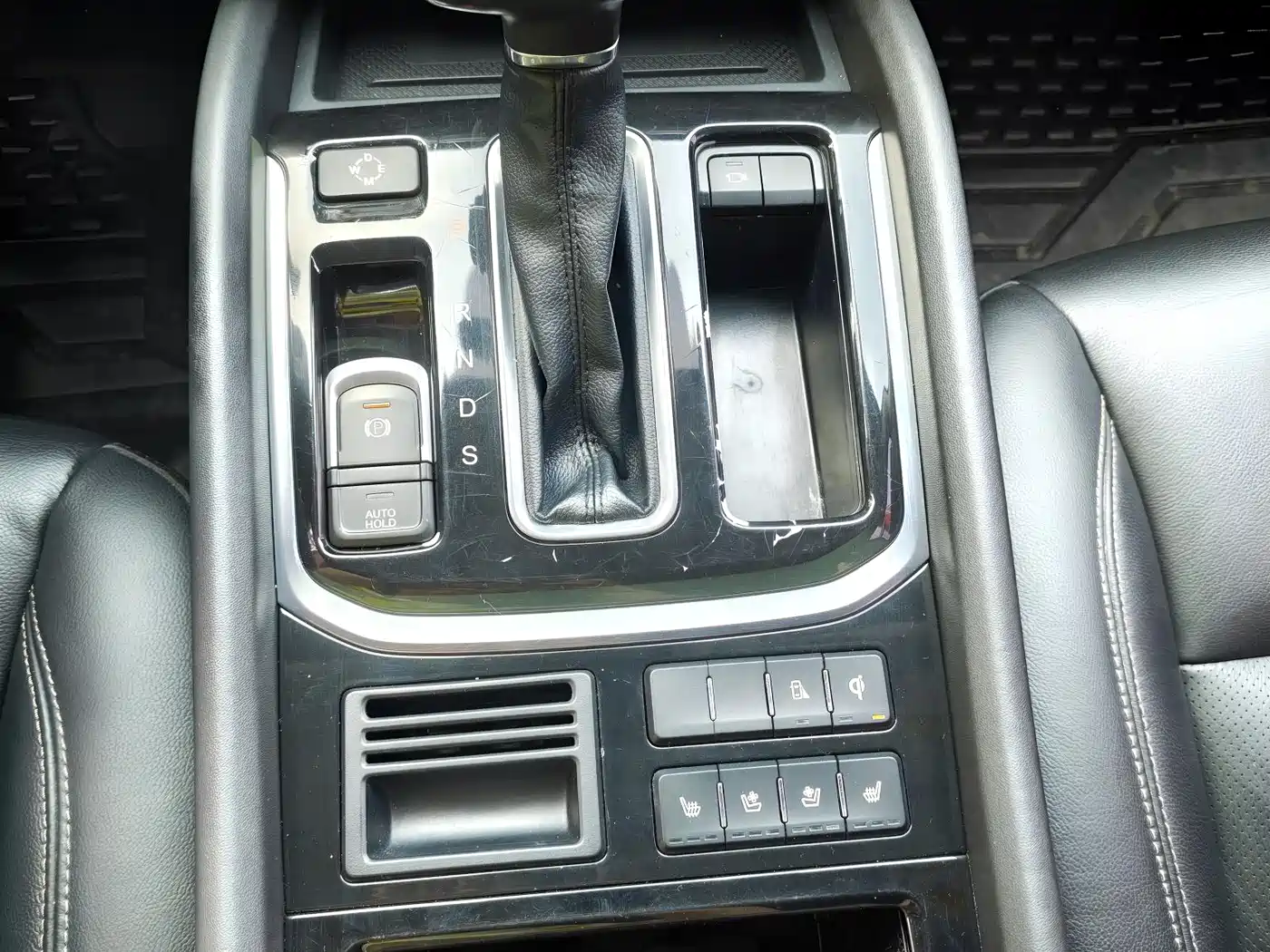 GAC Trumpchi Trumpchi GS8 2017 320T 2WD Luxury Smart Connect (7-seater) фото 13