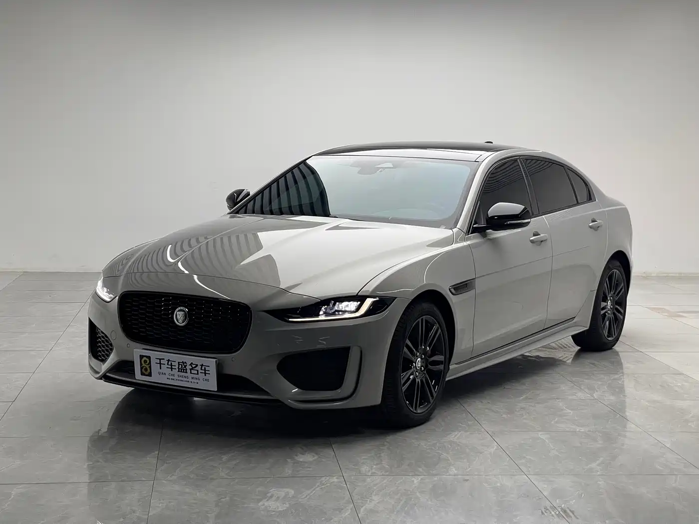 Jaguar XEL 2024 2024 Model 2.0T 250PS R-DYNAMIC S Gloss Black Sport Edition