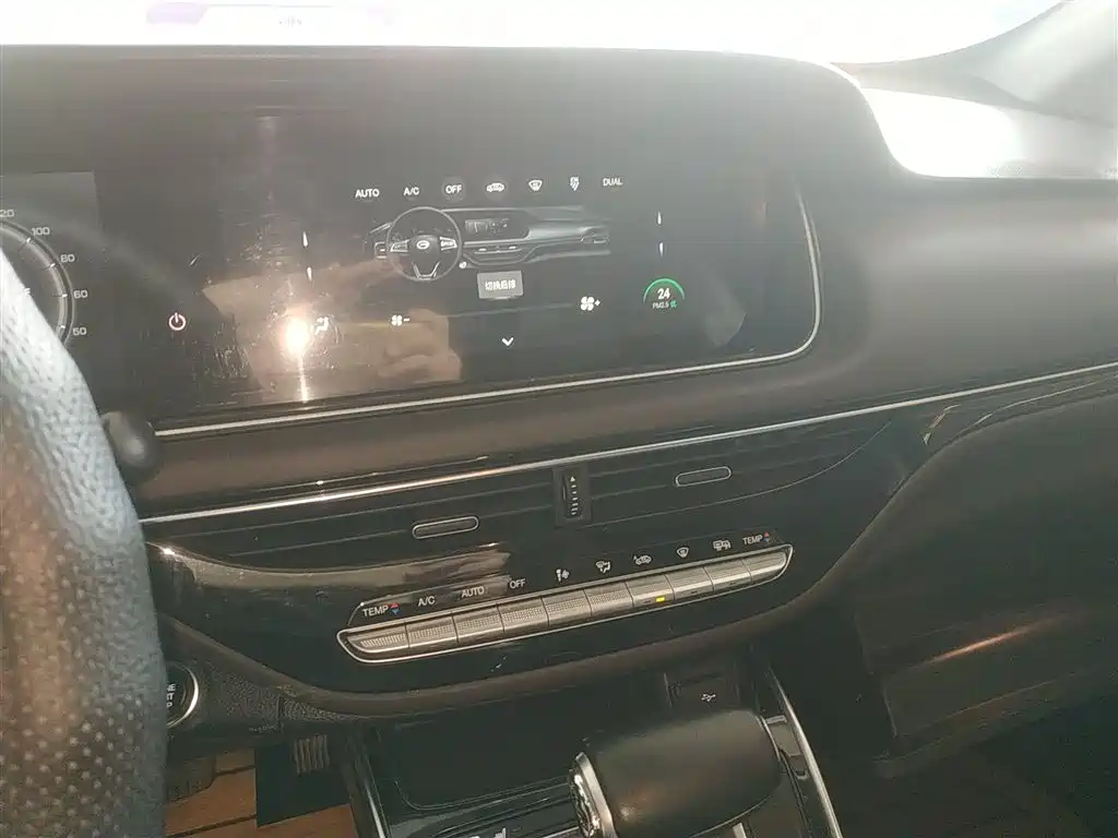 GAC Trumpchi Trumpchi M6 2019 270T DCT Prestige Edition (7-seater) (China VI) фото 13