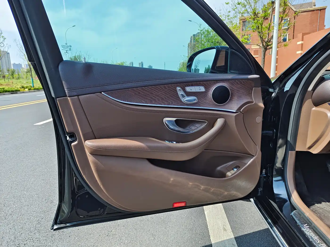 Mercedes-Benz E-Class 2021 E 260 L 4MATIC фото 28