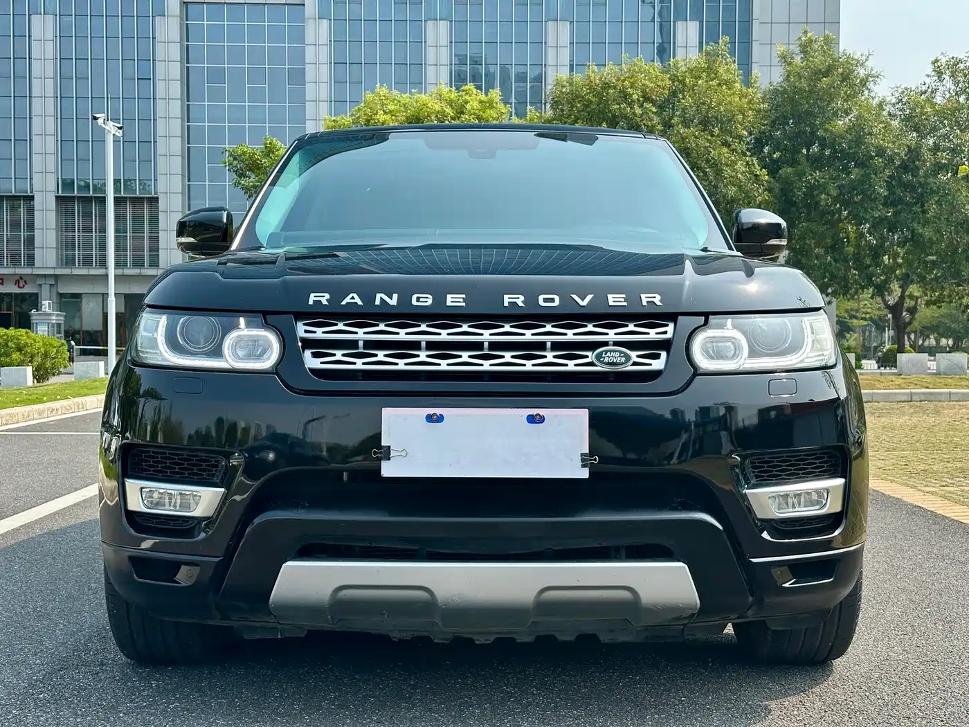 Land Rover Range Rover Sport 2015 3.0 SC V6 HSE фото 2