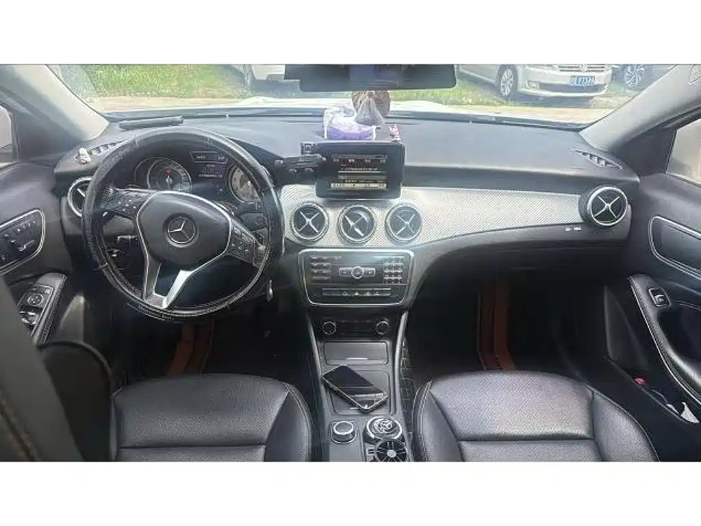 Mercedes-Benz GLA 2015 2015 GLA 200 Dynamic