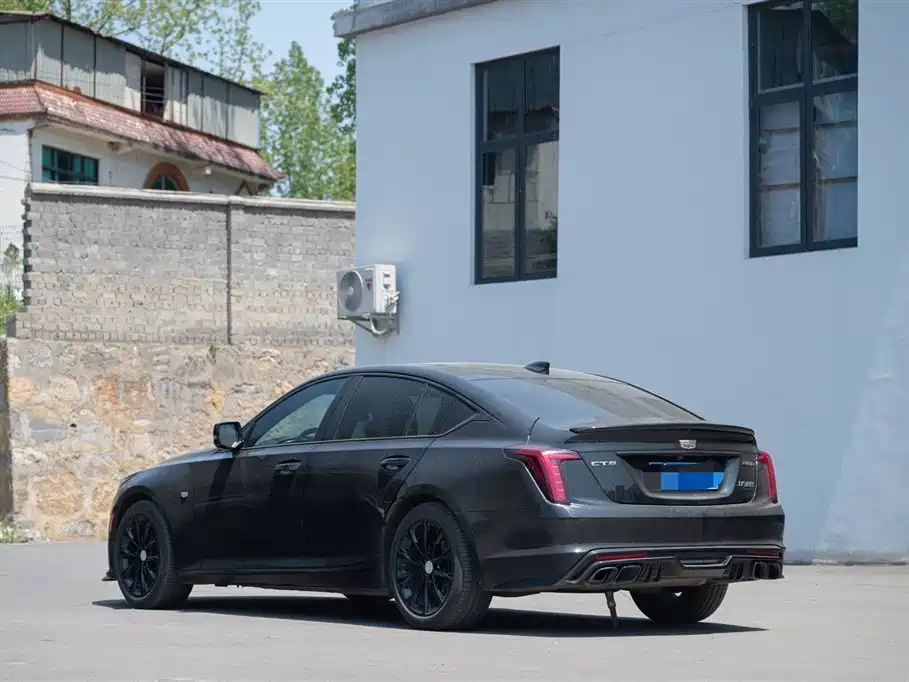 CADILLAC CT5