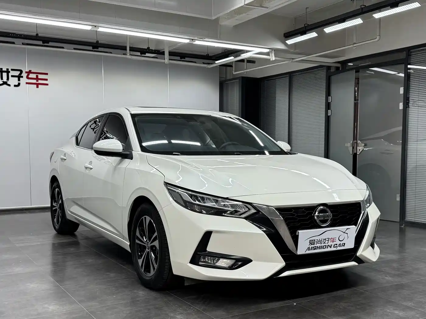 Nissan SYLPHY, миниатюра 3