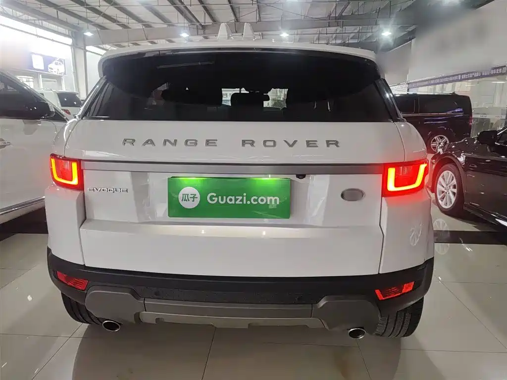 Land Rover Range Rover Evoque 2018 240PS SE Smart Edition фото 4