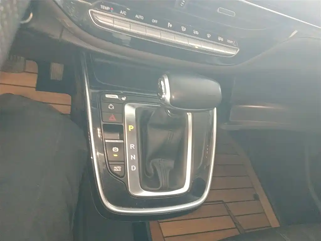 GAC Trumpchi Trumpchi M6 2019 270T DCT Prestige Edition (7-seater) (China VI) фото 14