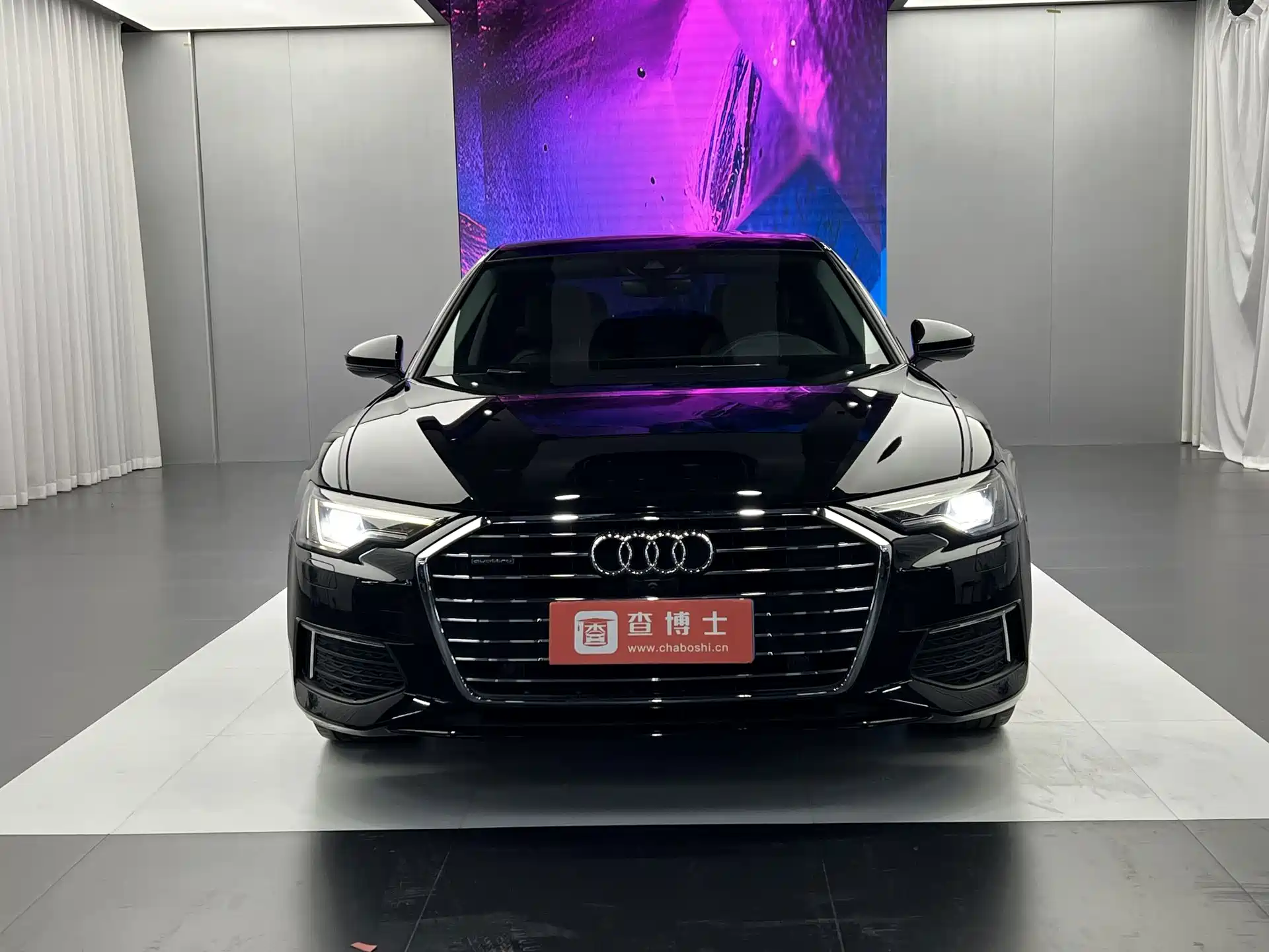 Фото 2 - Audi A6L