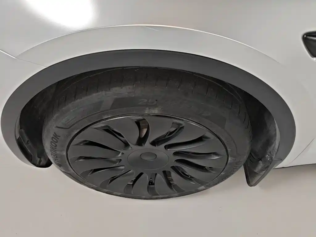 Фото 23 - Tesla Model Y