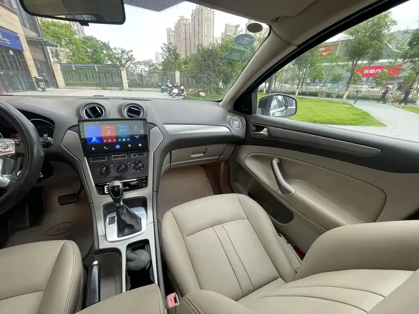 Ford Mondeo 2013 2013 2.3L Fashion Model