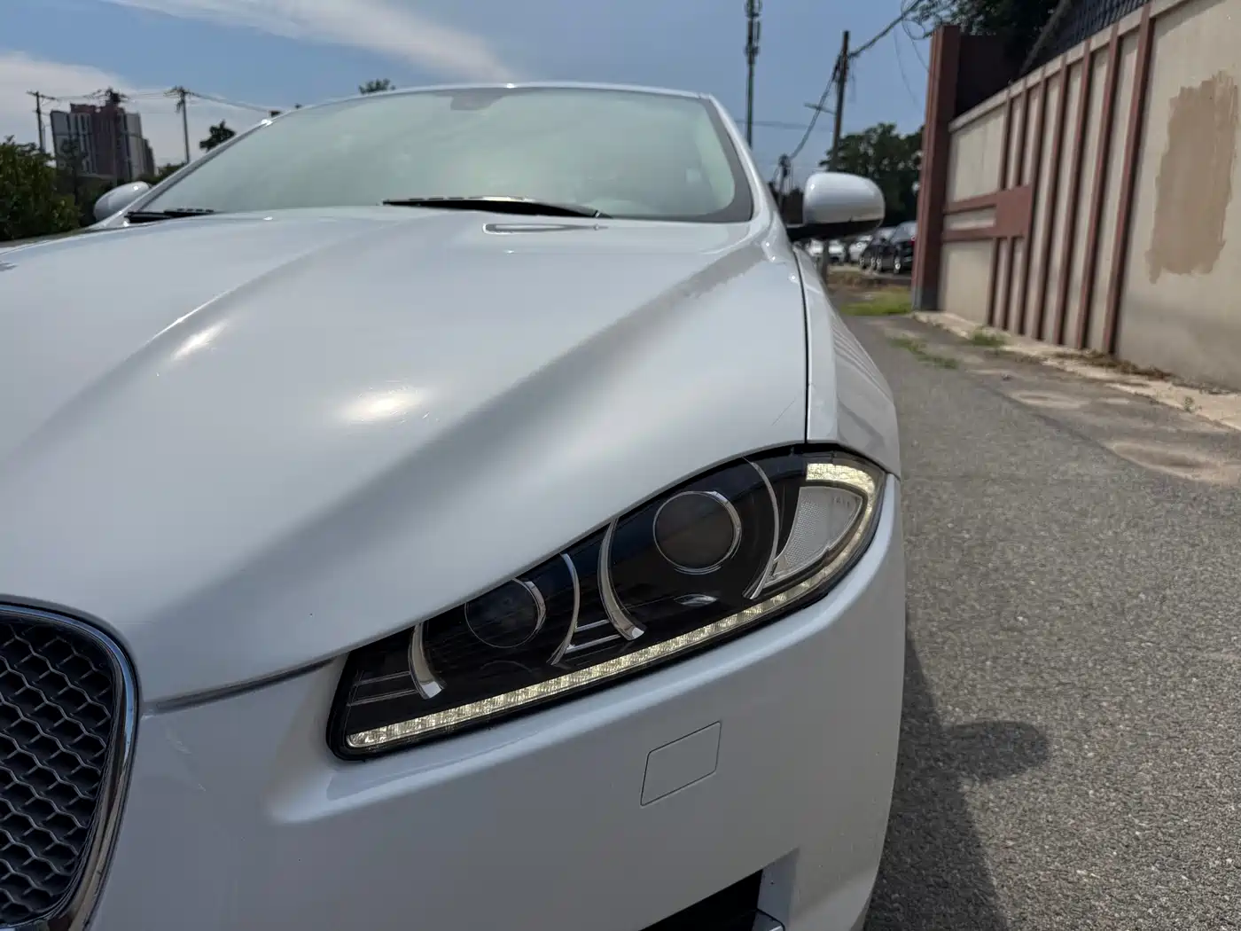 Jaguar XF 2013 2013 XF 2.0T Luxury Edition
