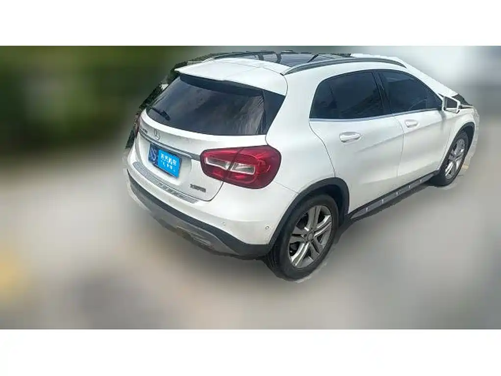 Mercedes-Benz GLA 2015 2015 GLA 200 Dynamic