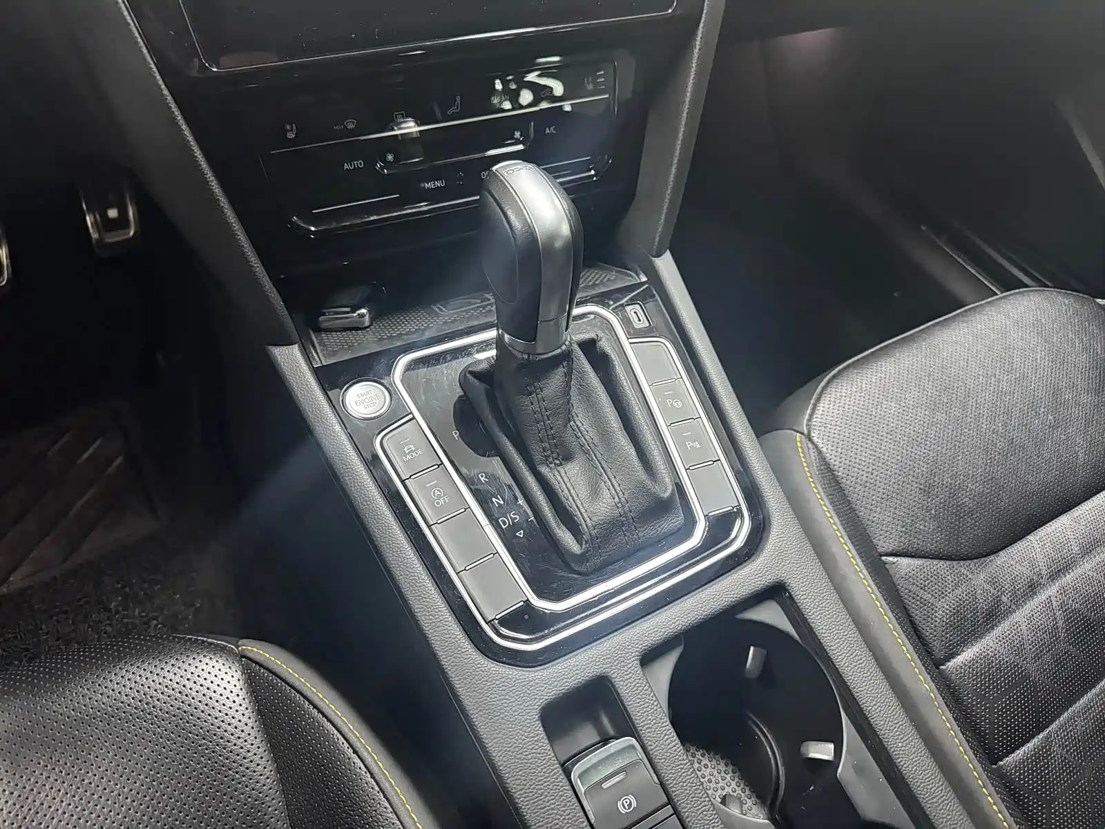 Photo 6 - Volkswagen CC