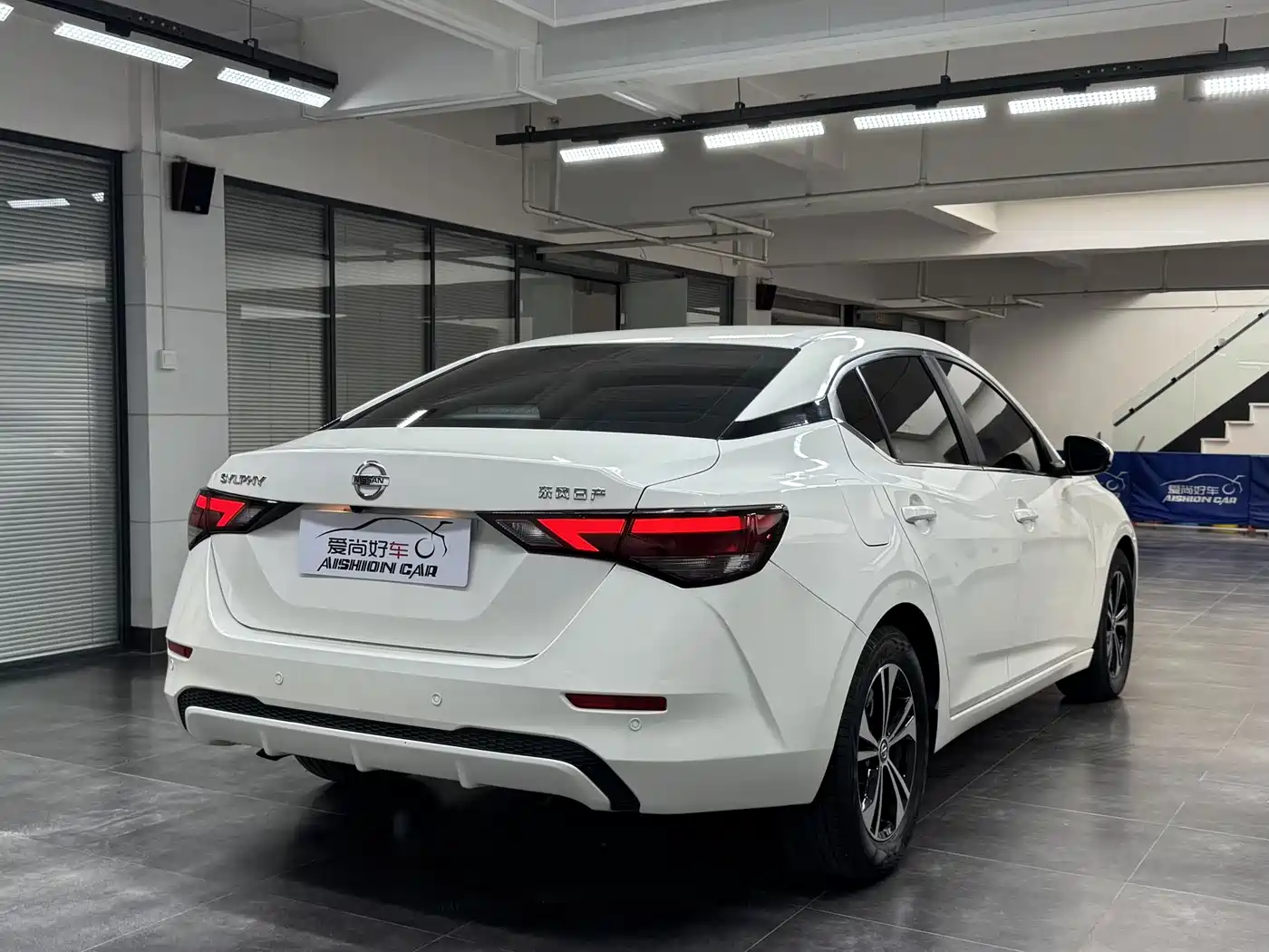 Nissan SYLPHY, миниатюра 7