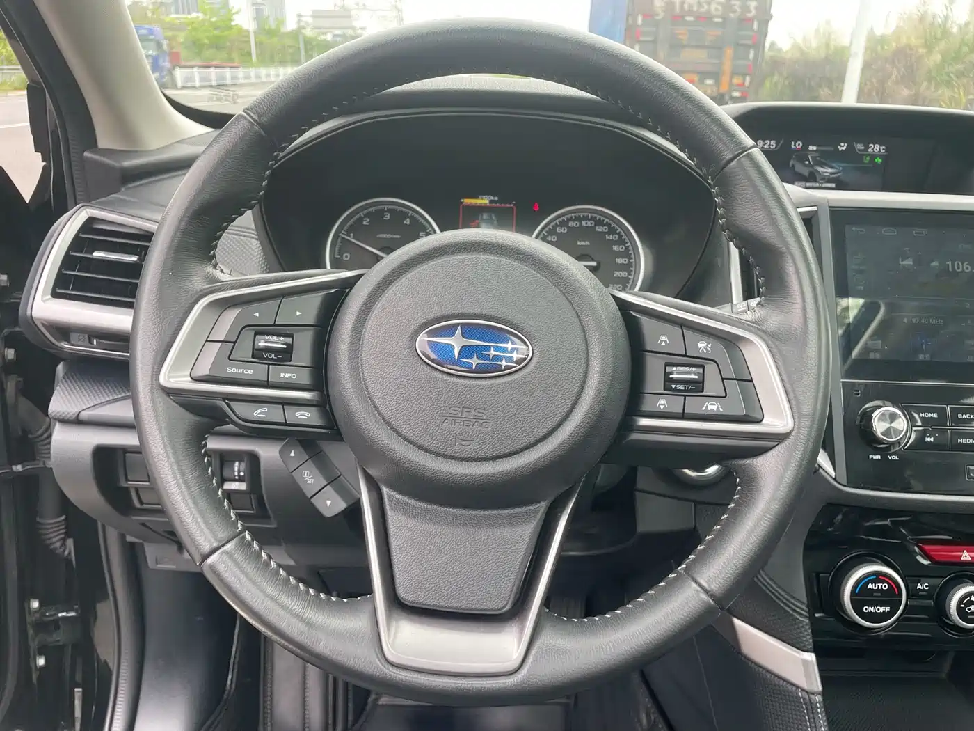 Subaru Forester 2019 2.0i Luxury Edition EyeSight фото 20