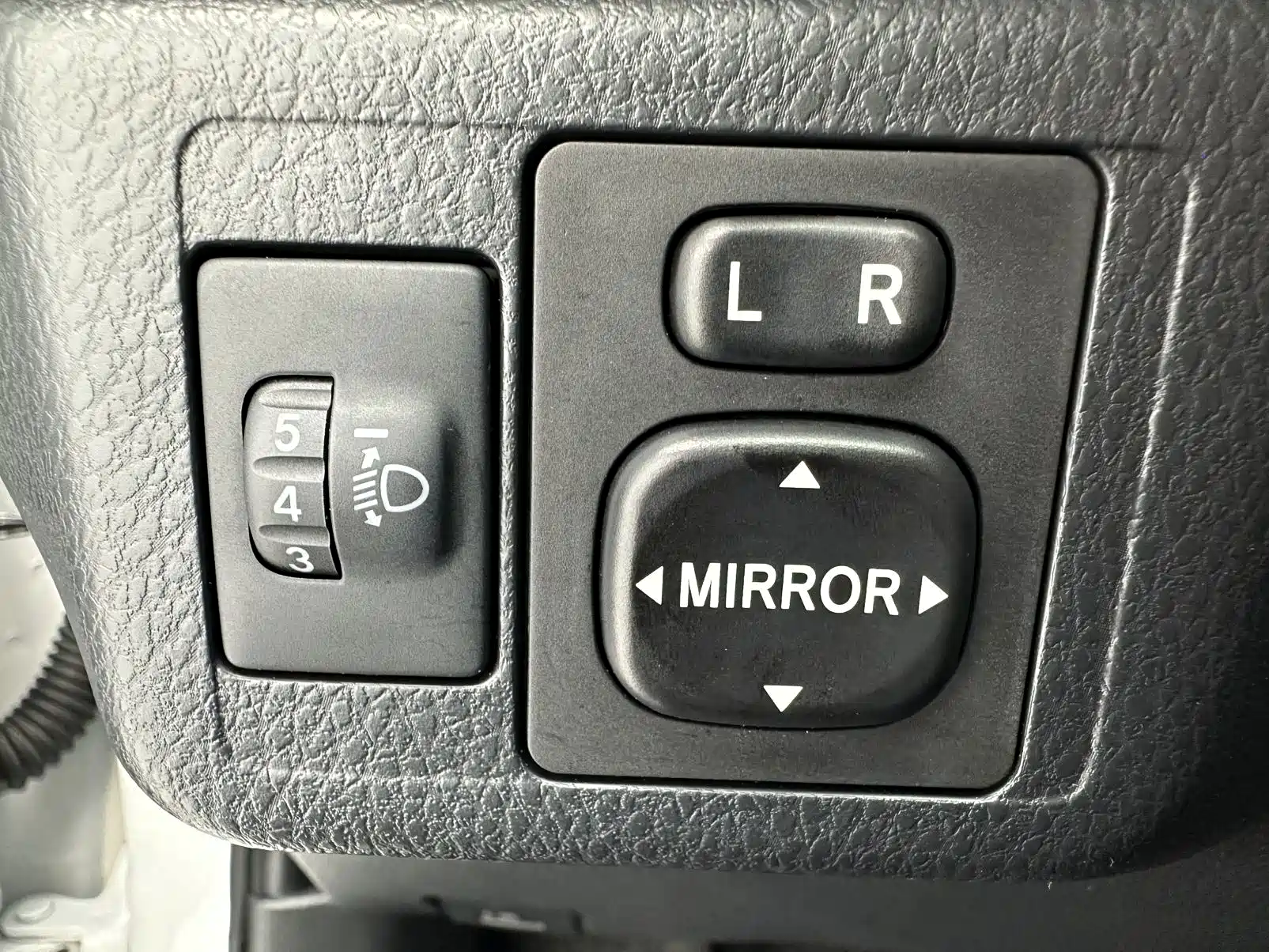 Photo 13 - Toyota YARiS L Zhi Xuan
