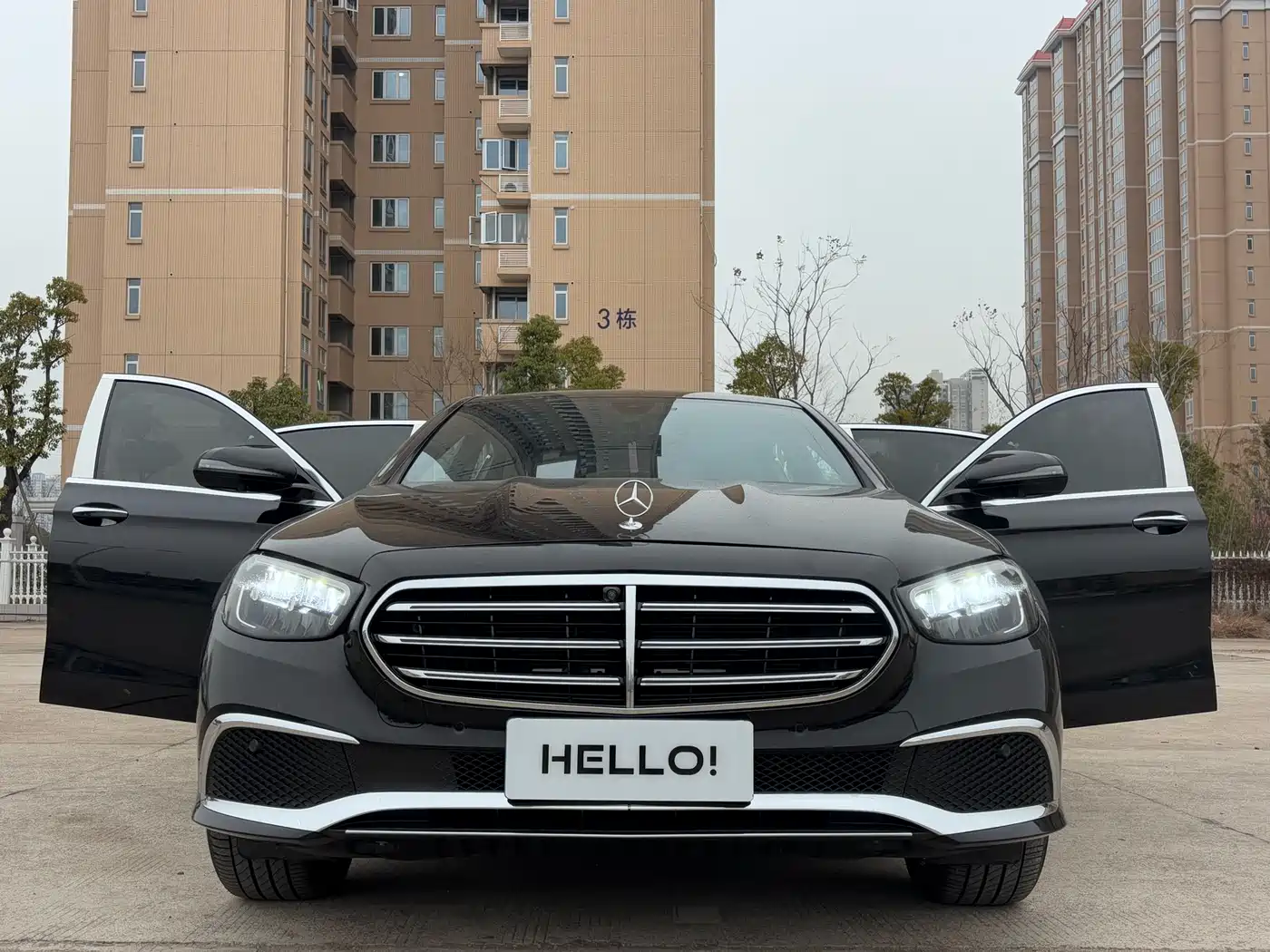 MERCEDES-BENZ E CLASS