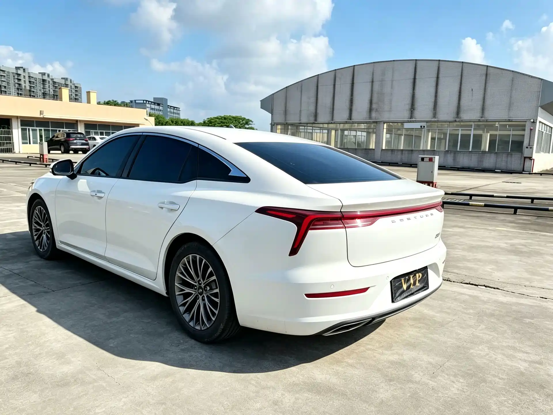 Photo 9 - Besturn B70